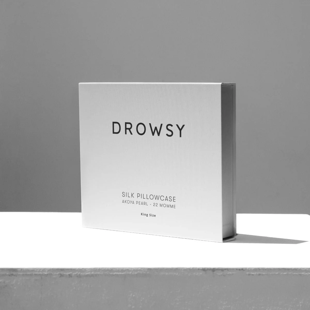 Akoya Pearl Queen-Sized Silk Pillowcase - Image 3