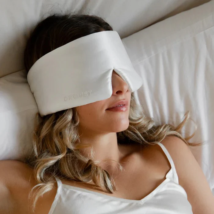 Akoya Pearl Silk Sleep Eye Mask - Image 3