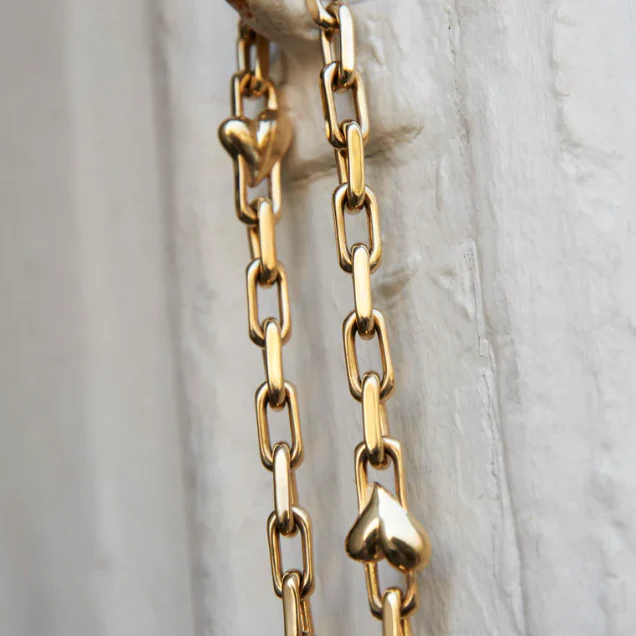 Art Heart Chain Necklace Gold - Image 4