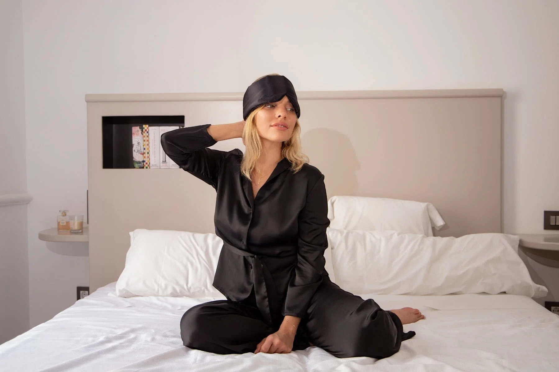 Black Jade Silk Sleep Eye Mask - Image 6
