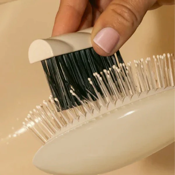 Cair The Cleaning Tool - Creamy White - Image 2