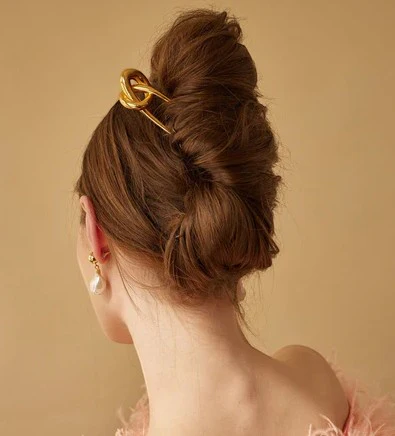 Glossy Knot Hair Pin Gold - Image 3