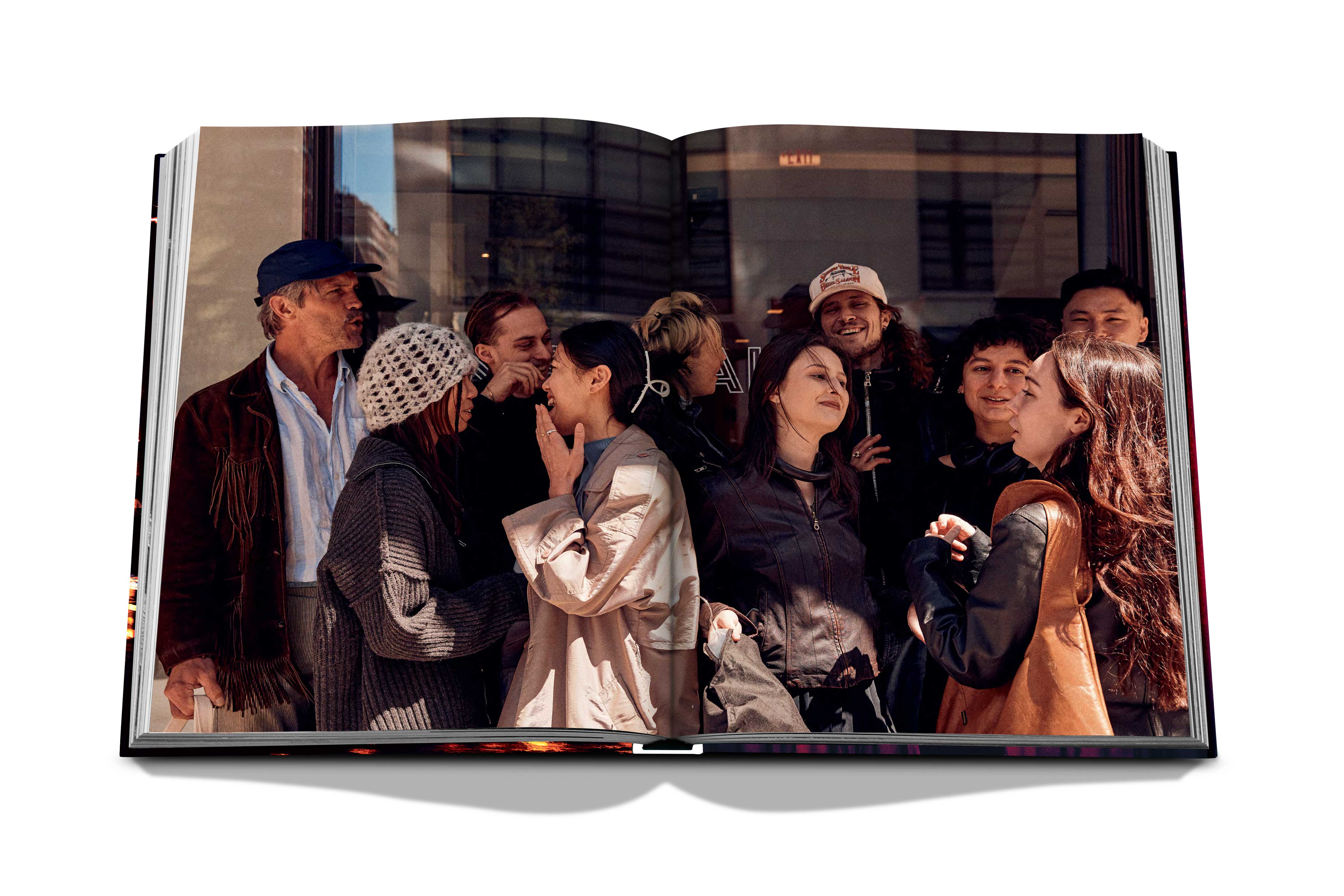 New York Chic Book - Image 9