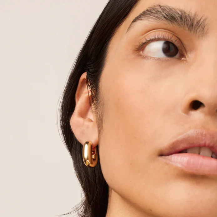Puffy U-Link Earrings Gold - Image 3