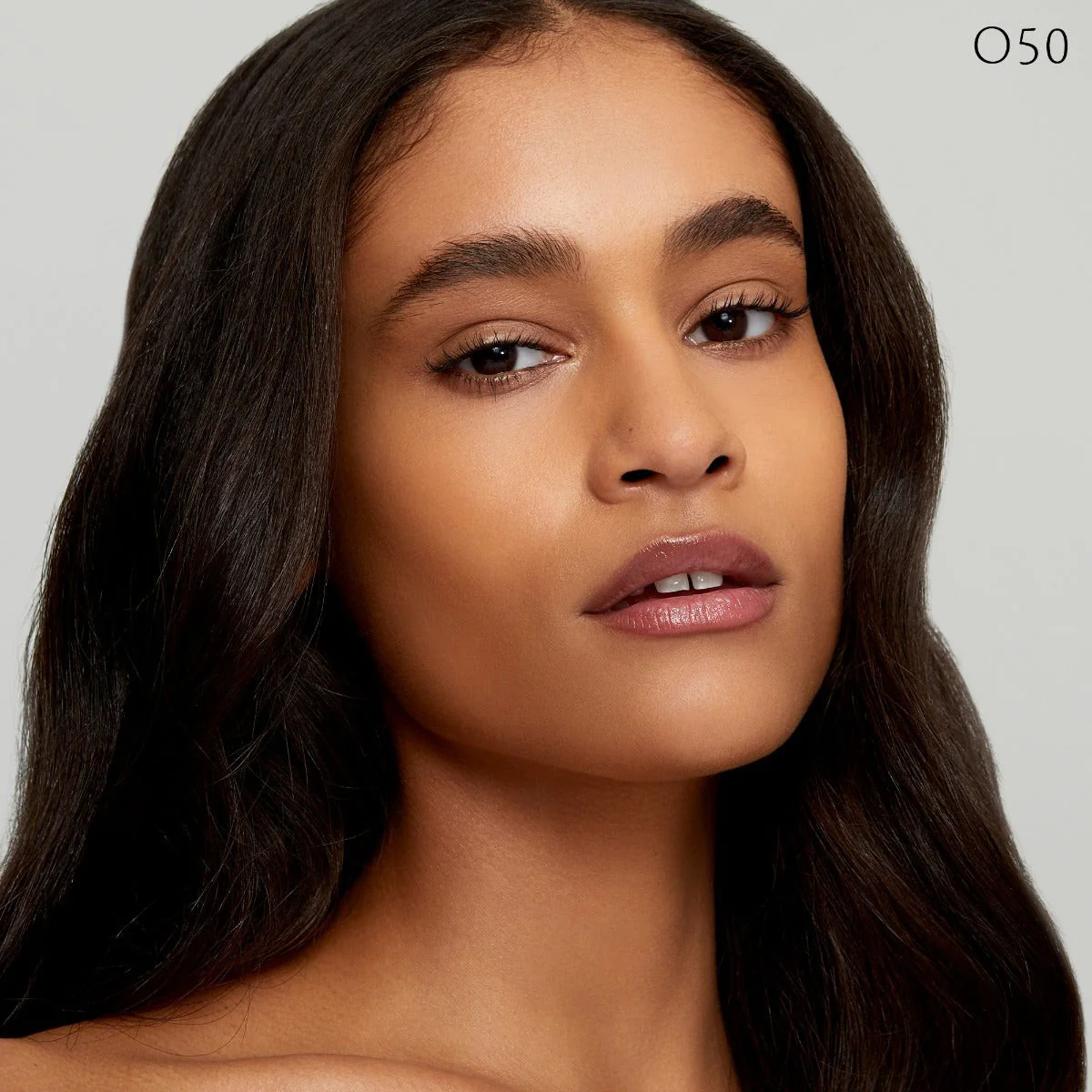 Radiant Fluid Foundation Natural Broad Spectrum SPF 25 Sunscreen - Image 19