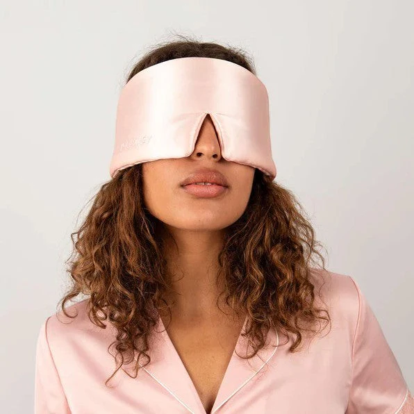 Silk Sleep Eye Mask Sunset Pink - Image 3