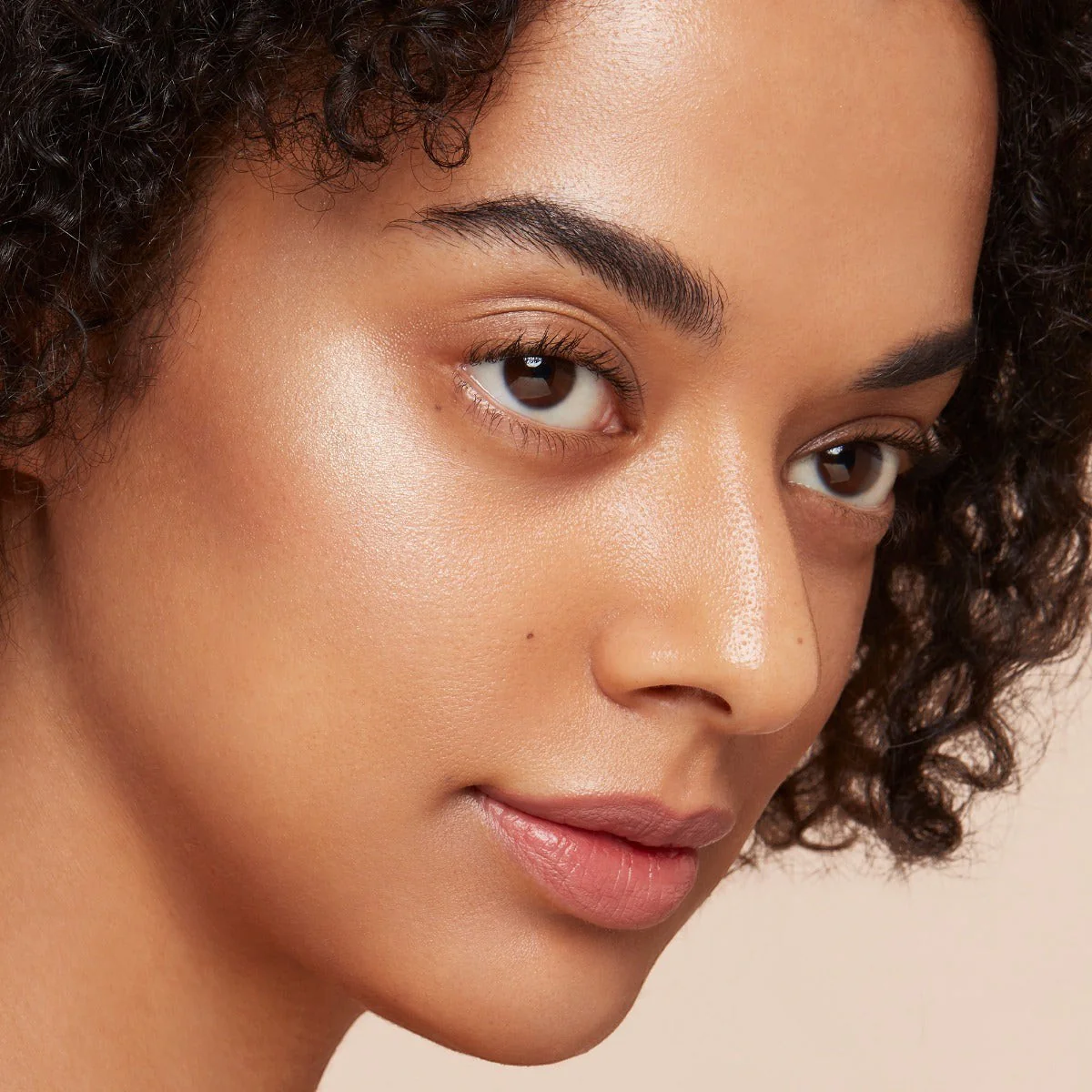 The Luminizing Face Enhancer - Image 18